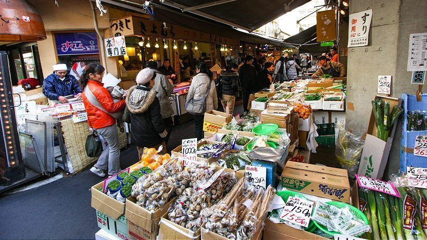 tsukiji fish market tokyo